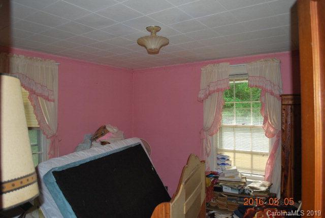 7632 Old Linville Road Marion, NC 28752 - Photo 16 of 38 Gallery Image 16