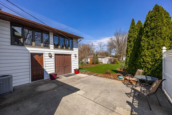 $550,000 | 908 40th Street, Downers Grove, IL 60515