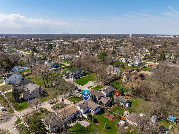 $550,000 | 908 40th Street, Downers Grove, IL 60515