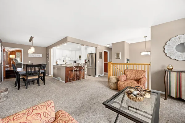 $550,000 | 908 40th Street, Downers Grove, IL 60515