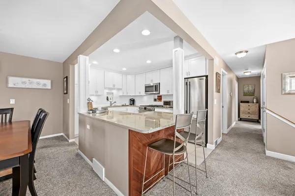 $550,000 | 908 40th Street, Downers Grove, IL 60515