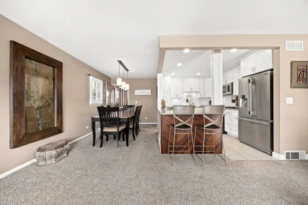 $550,000 | 908 40th Street, Downers Grove, IL 60515