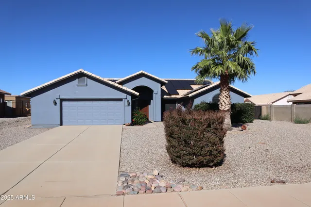 $2,300 | 3887 Camino Bella Rosa, Sierra Vista, AZ 85650