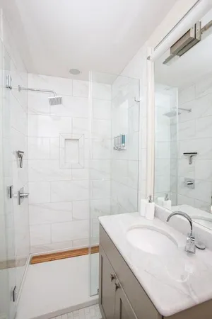$2,200 | 937 St Louis Street, Unit 3, New Orleans, LA 70112