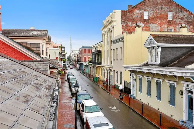 $2,495 | 937 St Louis Street, Unit 3, New Orleans, LA 70112