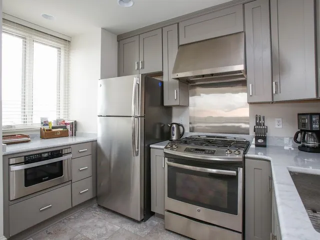 $2,495 | 937 St Louis Street, Unit 3, New Orleans, LA 70112