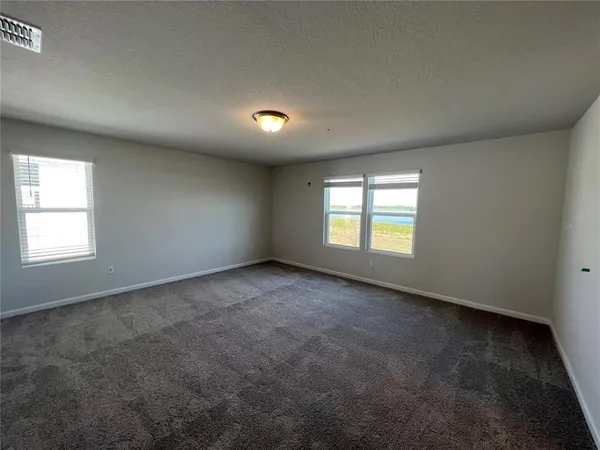 $2,400 | 1024 Griffon Ave Lake, Lake Alfred, FL 33850