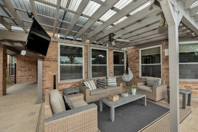 $10,500 | 8219 Shoregrove Drive, Houston, TX 77346