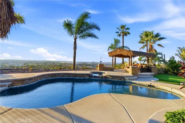 $1,395,000 | 940 VÃa Blairo, Corona, CA 92879