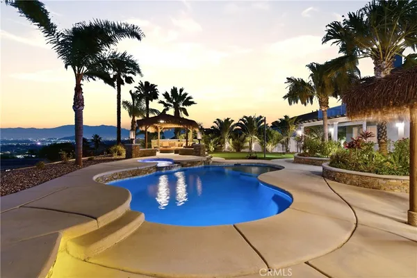 $1,395,000 | 940 VÃa Blairo, Corona, CA 92879