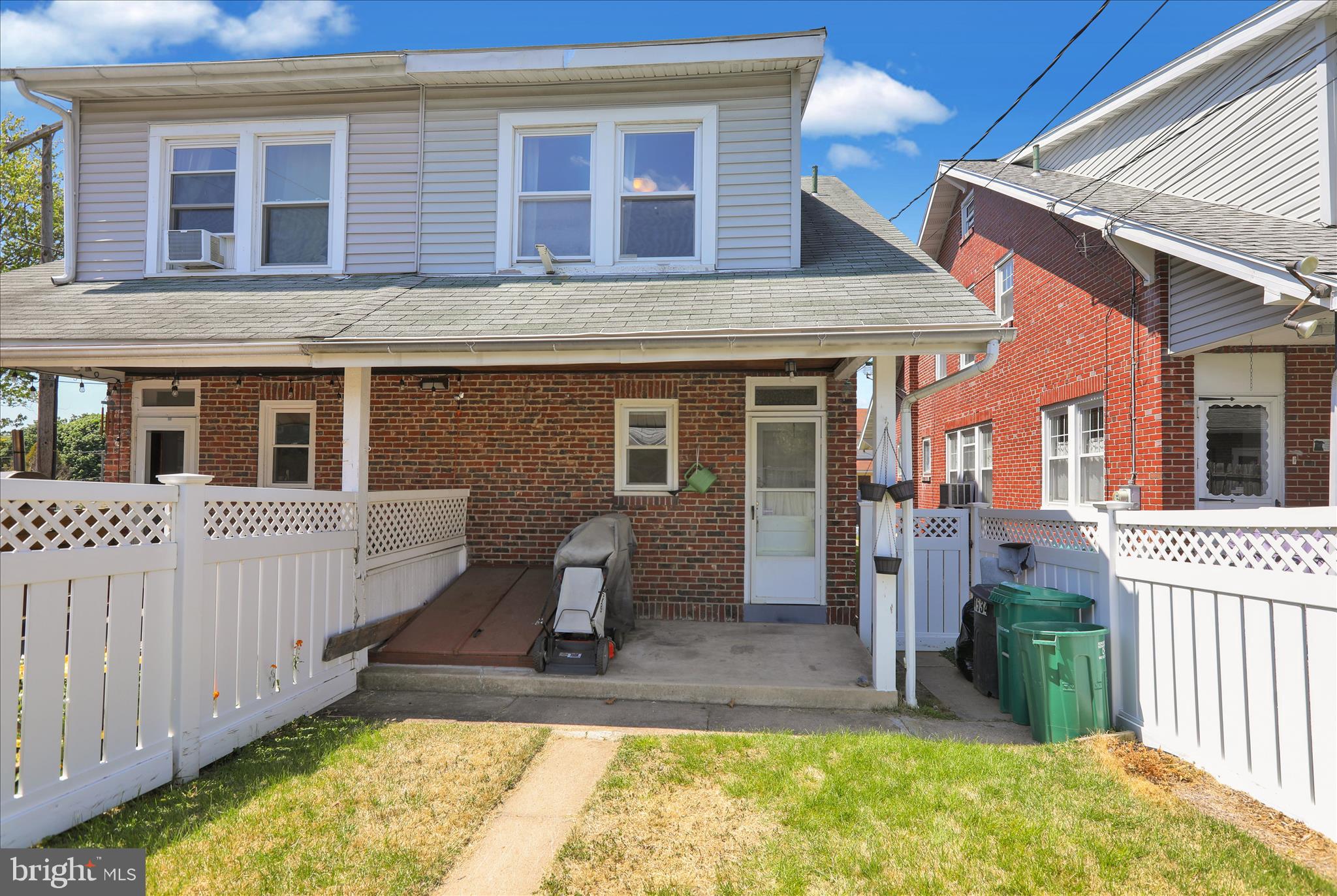 1534 Fayette Avenue Reading, PA 19607 - Photo 20 of 28 Rear porch