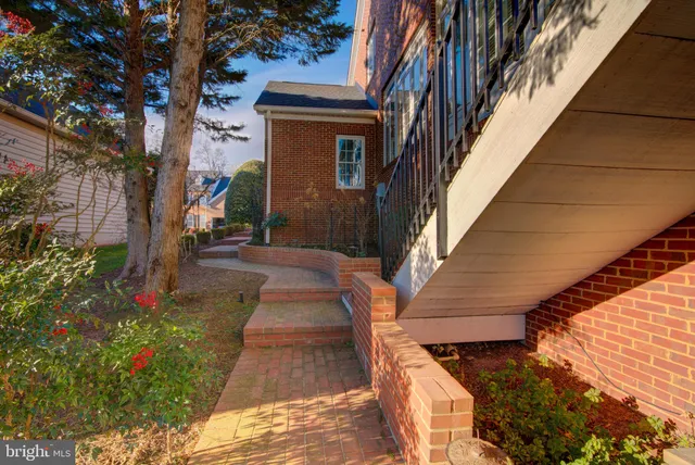 $1,725,000 | 43287 Warwick Hills Court, Leesburg, VA 20176