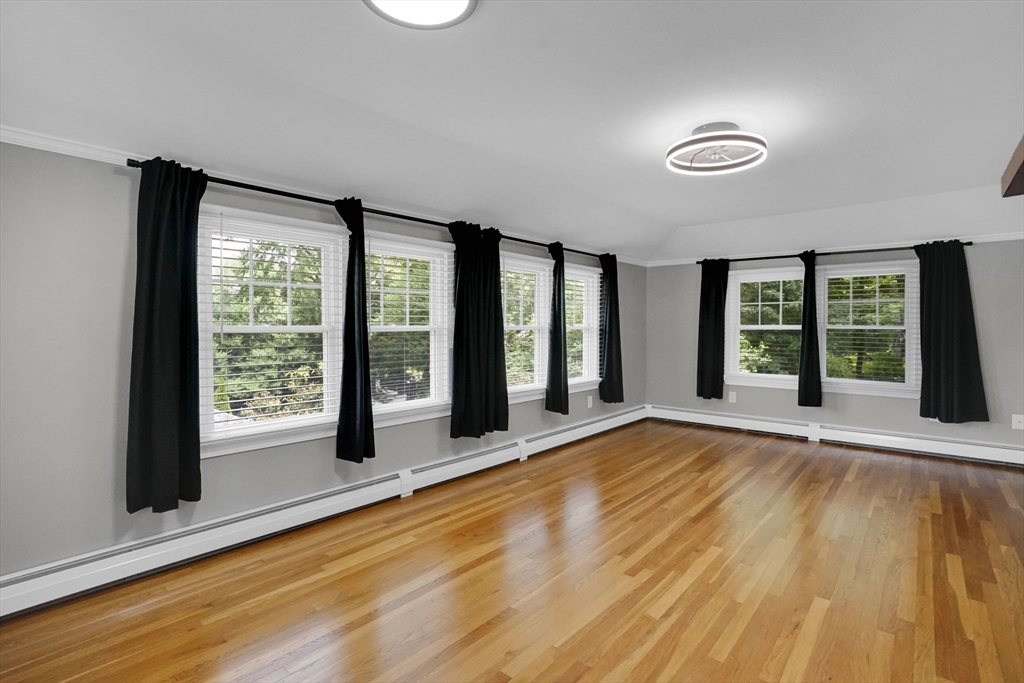 125 East Allen Ridge Road Springfield, MA 01118 - Photo 14 of 42