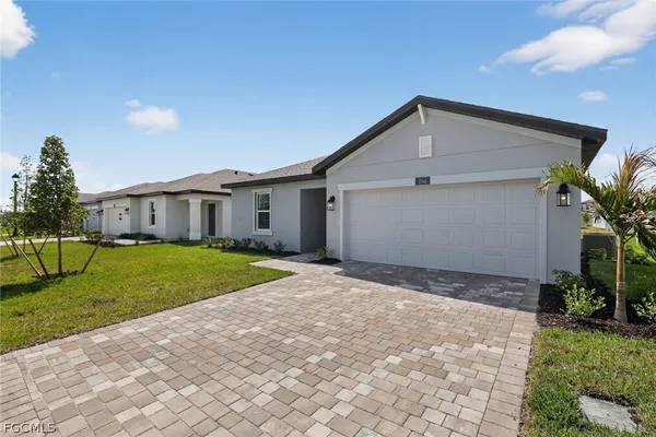 $299,990 | 246 Lakeside Breeze Way, Lehigh Acres, FL 33974