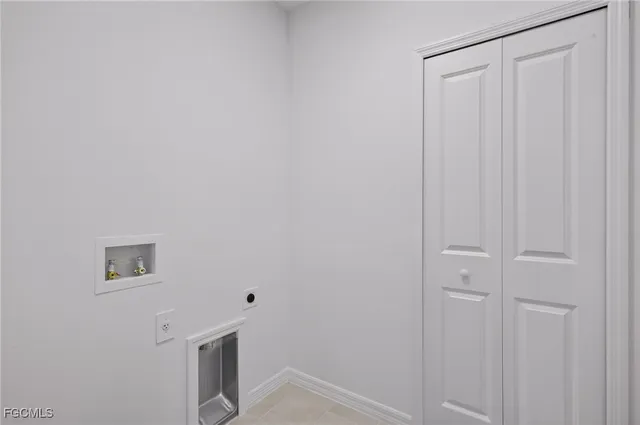 $319,990 | 246 Lakeside Breeze Way, Lehigh Acres, FL 33974