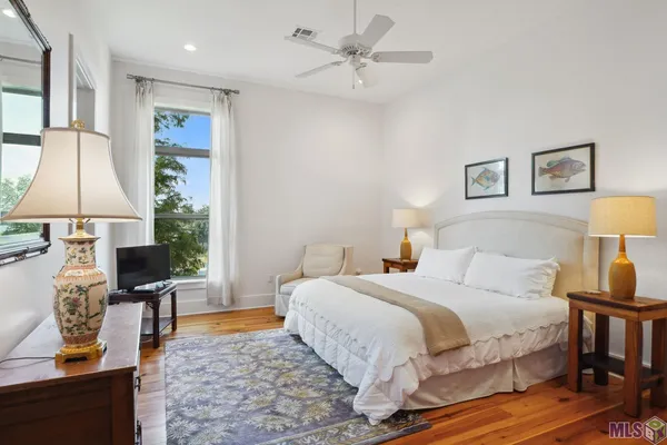 $800,000 | 5318 Privateer Boulevard, Barataria, LA 70036