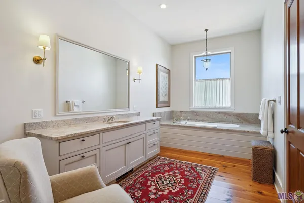 $800,000 | 5318 Privateer Boulevard, Barataria, LA 70036