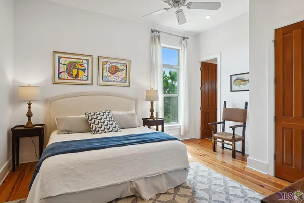 $800,000 | 5318 Privateer Boulevard, Barataria, LA 70036