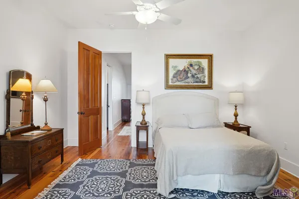 $800,000 | 5318 Privateer Boulevard, Barataria, LA 70036