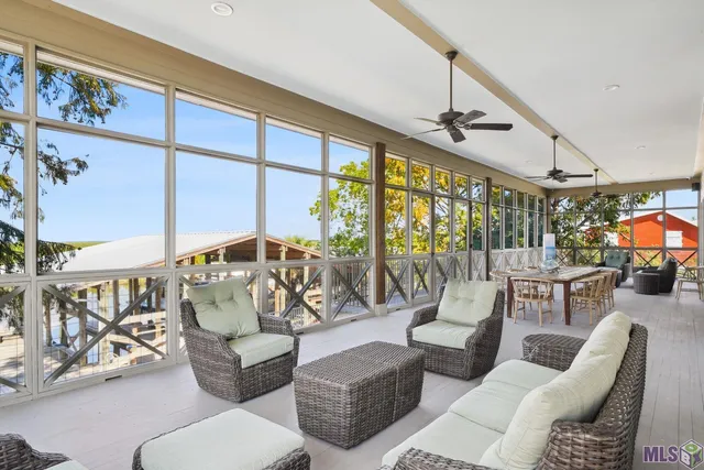$850,000 | 5318 Privateer Boulevard, Barataria, LA 70036