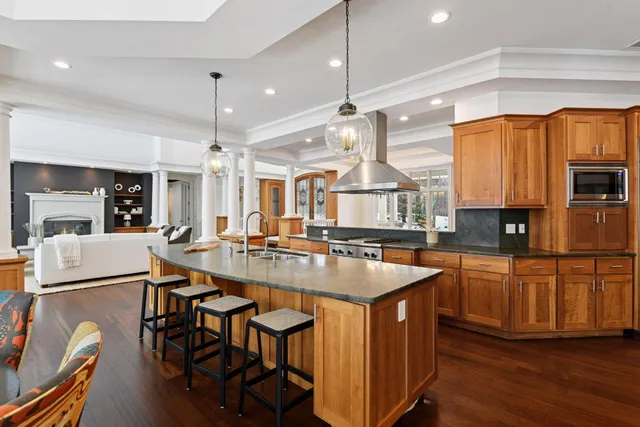 $6,250,000 | 2845 Little Orchard Way, Orono, MN 55391