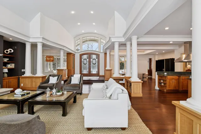 $6,250,000 | 2845 Little Orchard Way, Orono, MN 55391