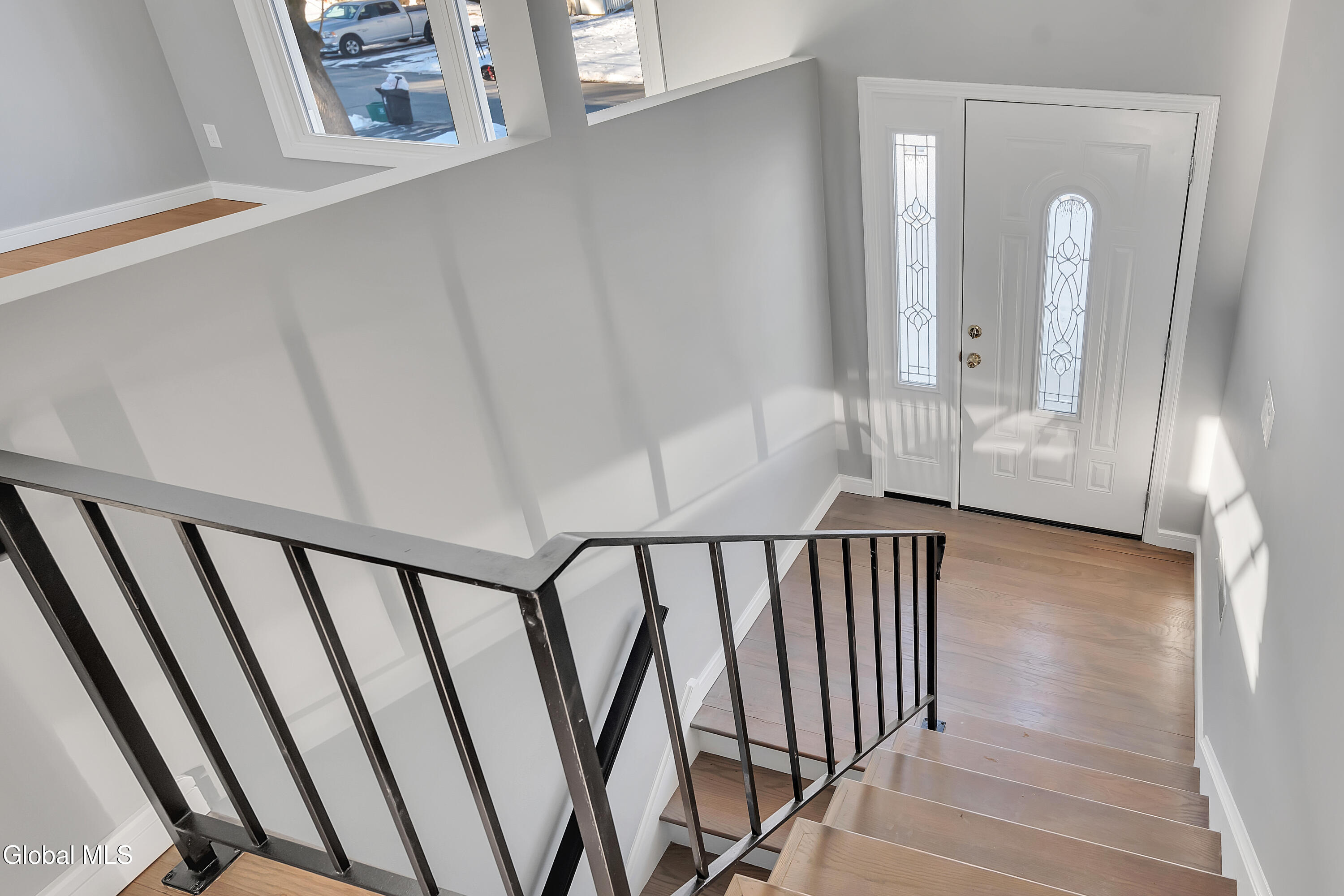 61 Rapple Drive Colonie, NY 12205 - Photo 4 of 48 04-P1625526