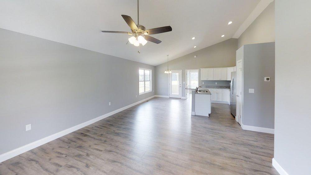 334 County Garage Road Crossville, TN 38555 - Photo 12 of 20 Living Room
