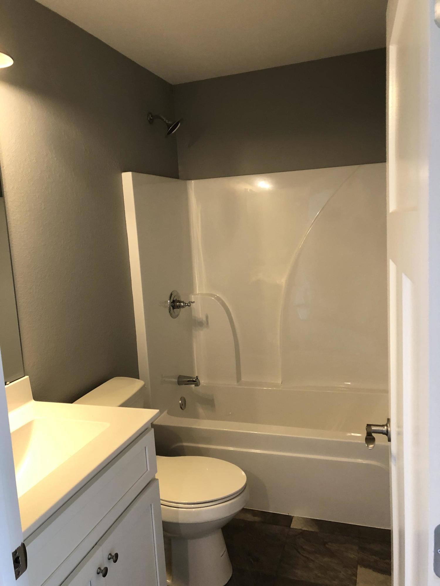 334 County Garage Road Crossville, TN 38555 - Photo 17 of 20 Guest Bathroom