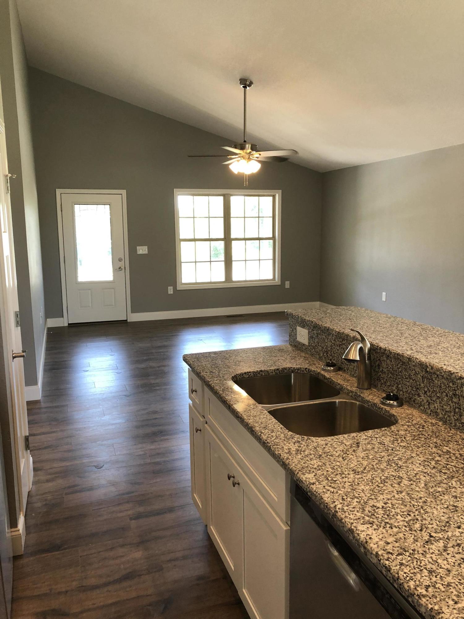 334 County Garage Road Crossville, TN 38555 - Photo 8 of 20 Kitchen