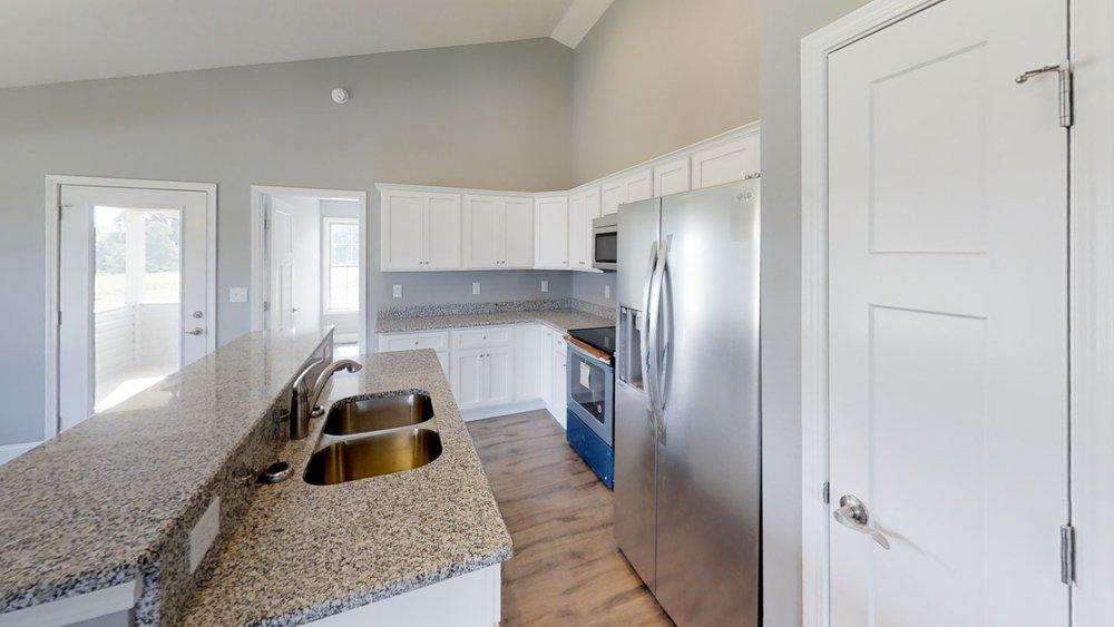 334 County Garage Road Crossville, TN 38555 - Photo 9 of 20 Kitchen