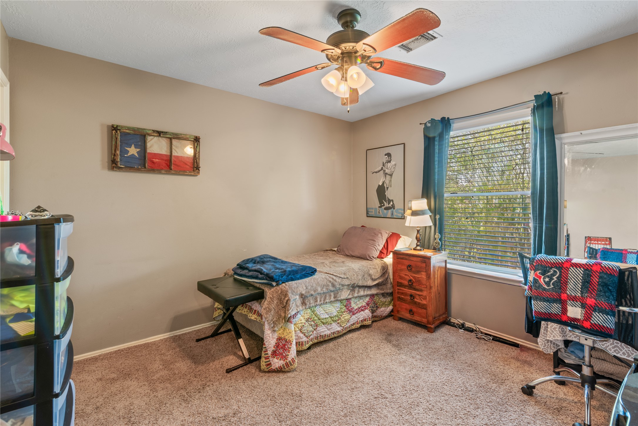 3727 Oaklace Drive Spring, TX 77389 - Photo 21 of 37 a bedroom with furniture and a window