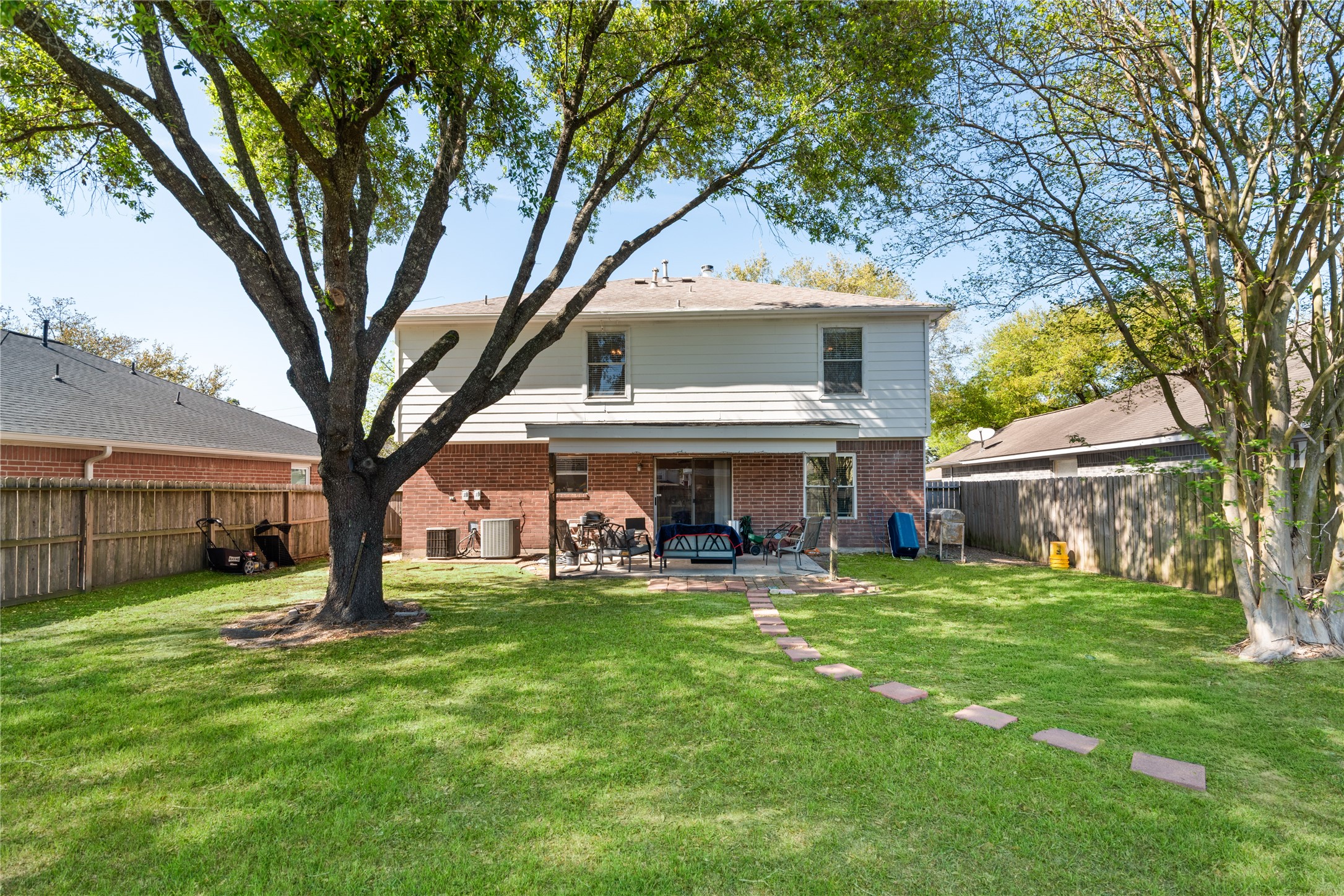3727 Oaklace Drive Spring, TX 77389 - Photo 36 of 37 front view of a house with a yard