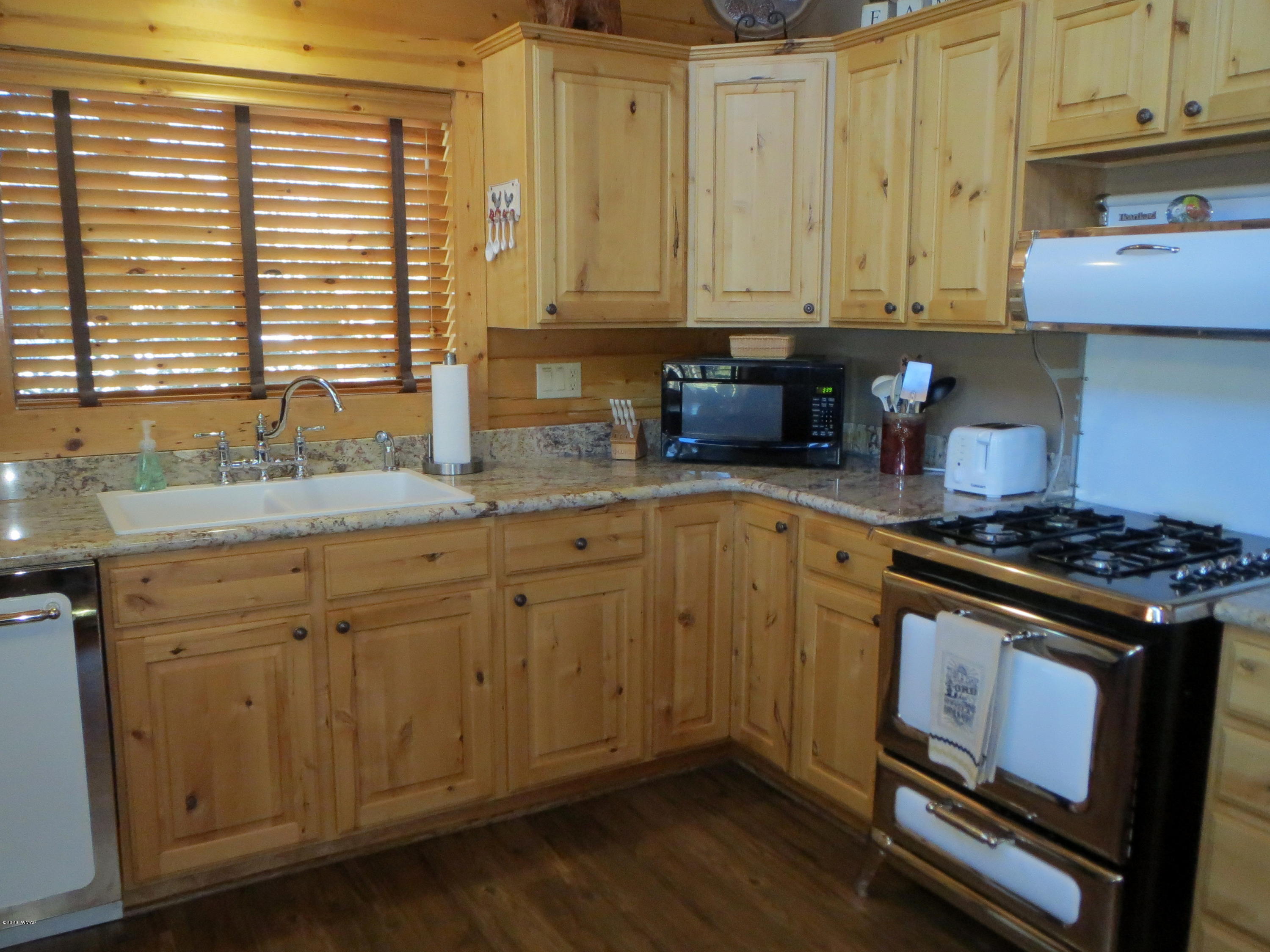 2304 Overgaard Springs Loop, Unit 16 Overgaard, AZ 85933 - Photo 23 of 67