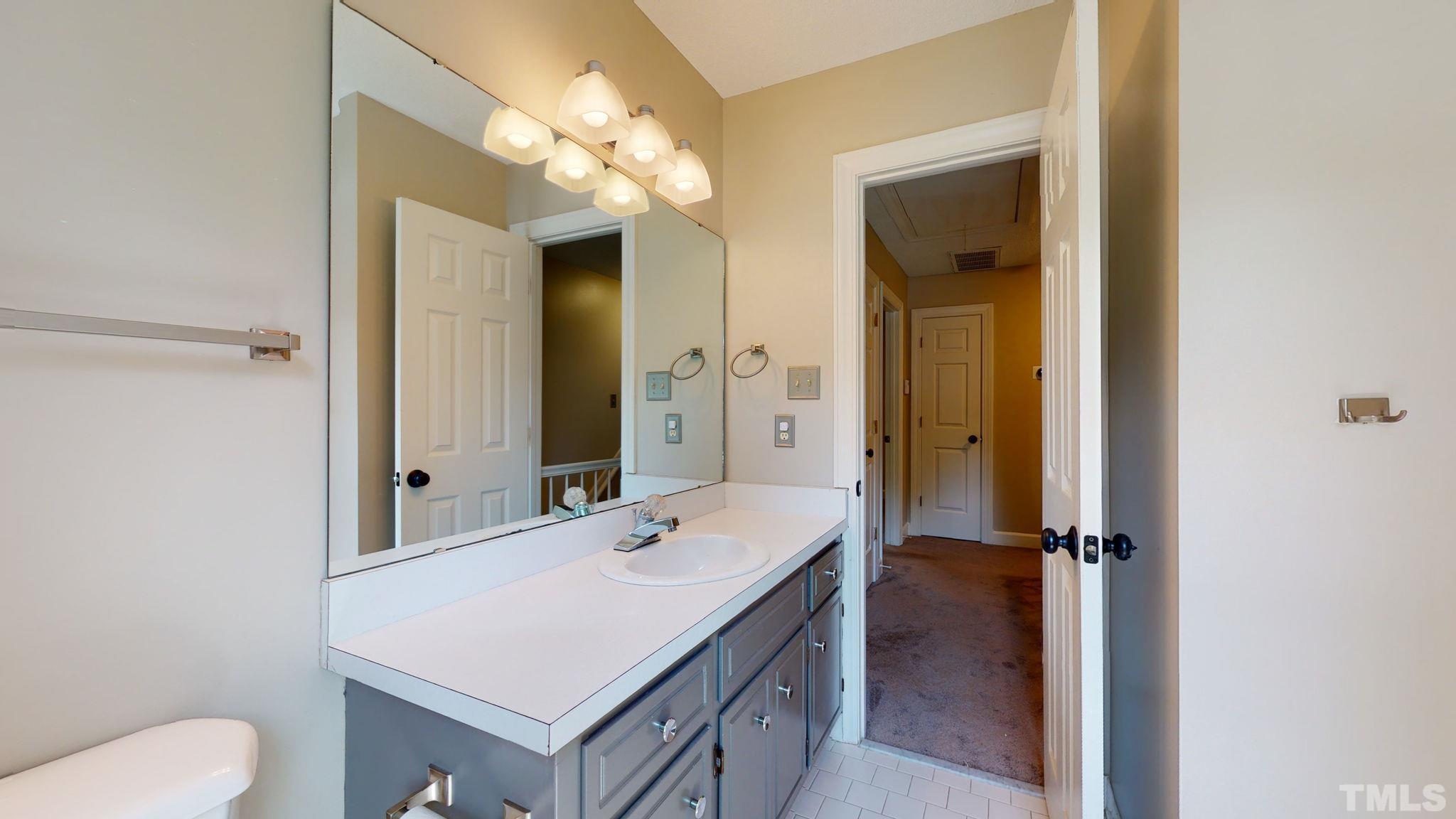 405 Robb Court Raleigh, NC 27615 - Photo 27 of 42 Gallery Image 27