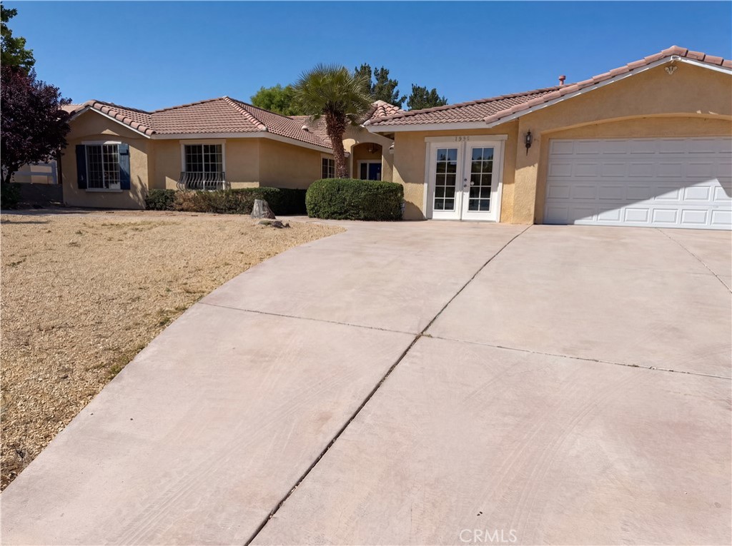15358 Lookout Road Apple Valley, CA 92307 - Photo 1 of 28