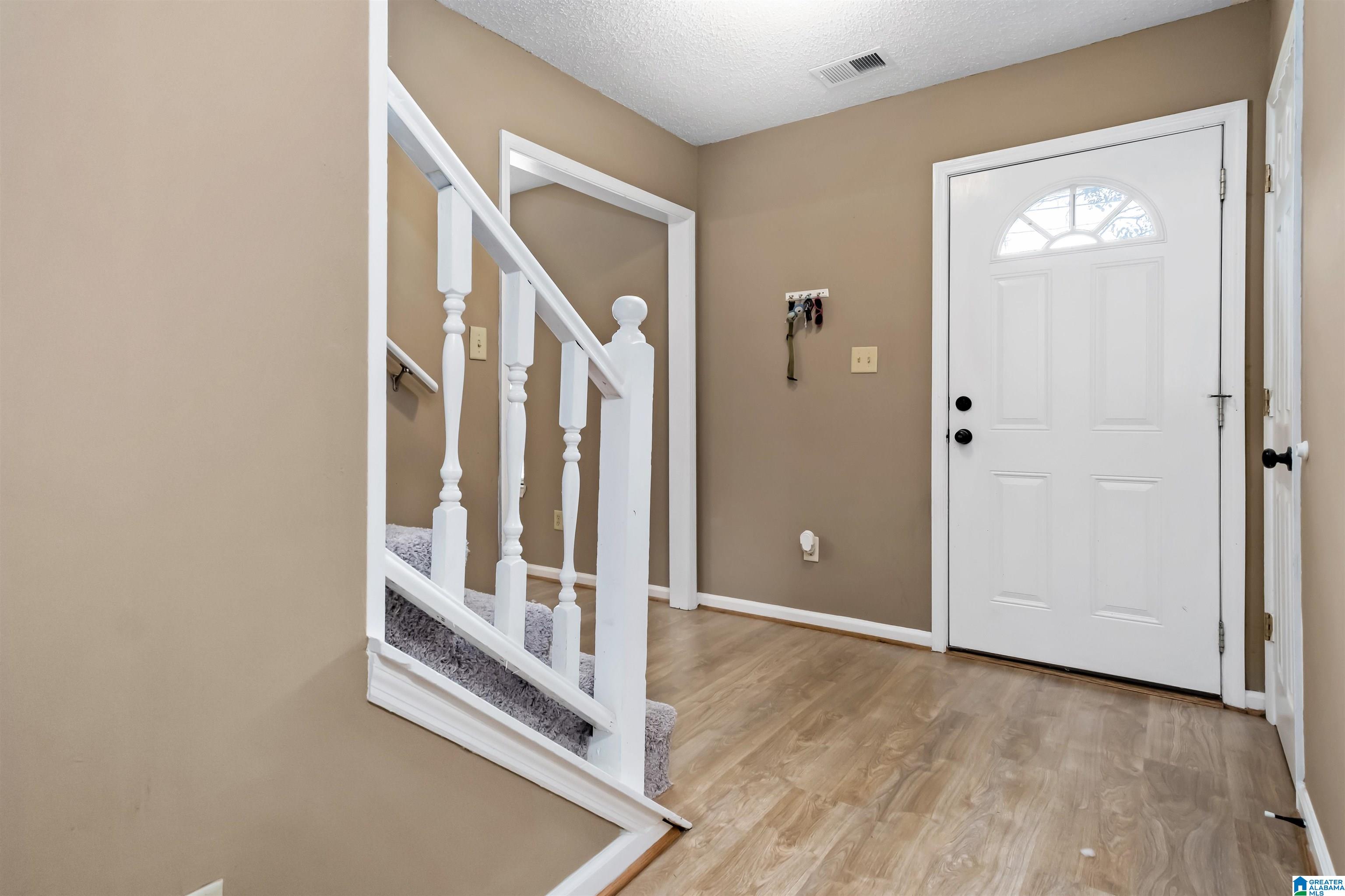 125 Mangrove Drive Alabaster, AL 35007 - Photo 3 of 38