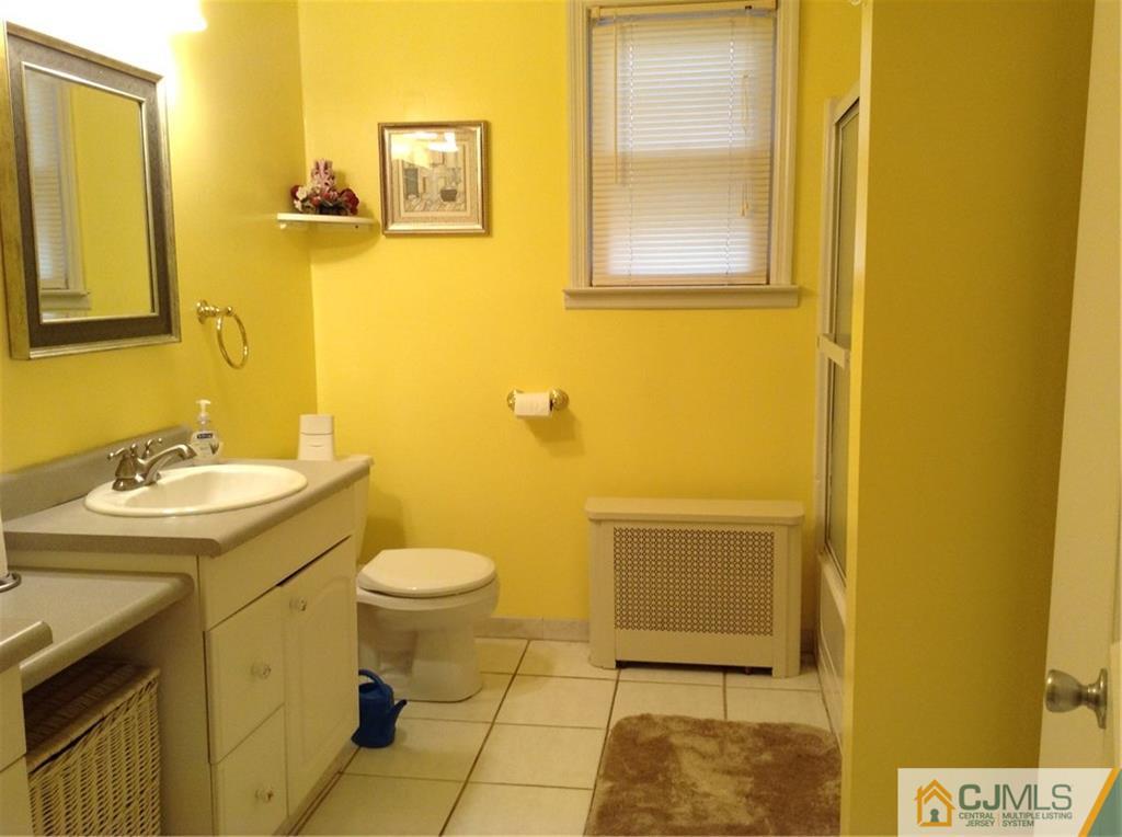 211 Milltown Road East Brunswick, NJ 08816 - Photo 16 of 22 Gallery Image 16