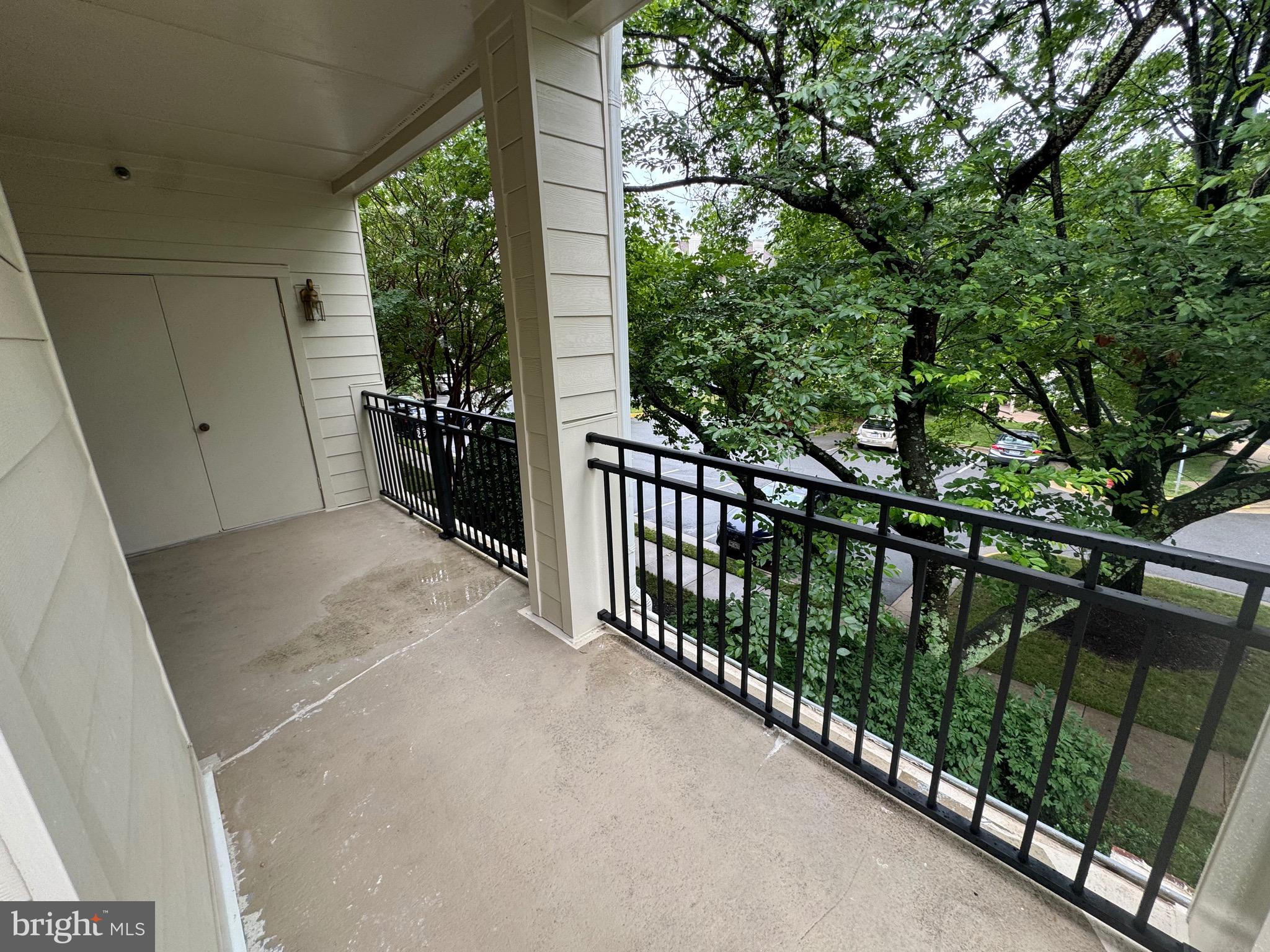 1348 Garden Wall Circle, Unit 513 Reston, VA 20194 - Photo 6 of 21