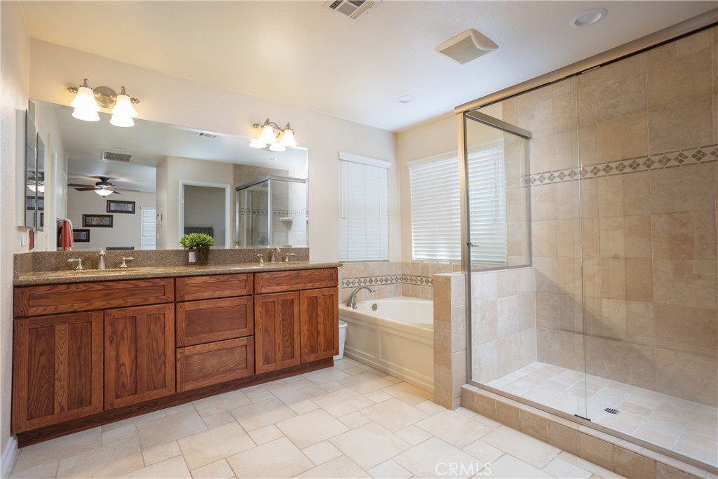 3192 Lytle Creek Road Lytle Creek, CA 92358 - Photo 18 of 63 Primary bathroom