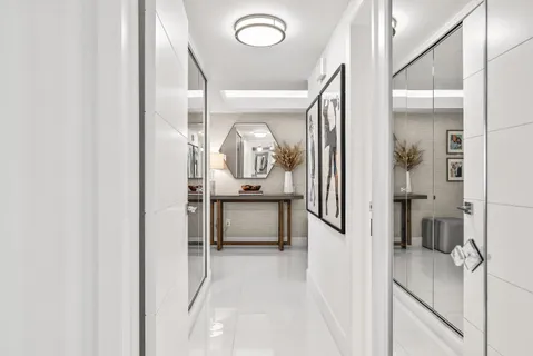 $1,395,000 | 700 South Ocean Boulevard, Unit 705, Boca Raton, FL 33432