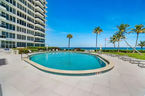 $1,395,000 | 700 South Ocean Boulevard, Unit 705, Boca Raton, FL 33432