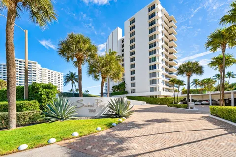 $1,395,000 | 700 South Ocean Boulevard, Unit 705, Boca Raton, FL 33432