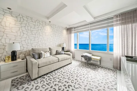 $1,395,000 | 700 South Ocean Boulevard, Unit 705, Boca Raton, FL 33432