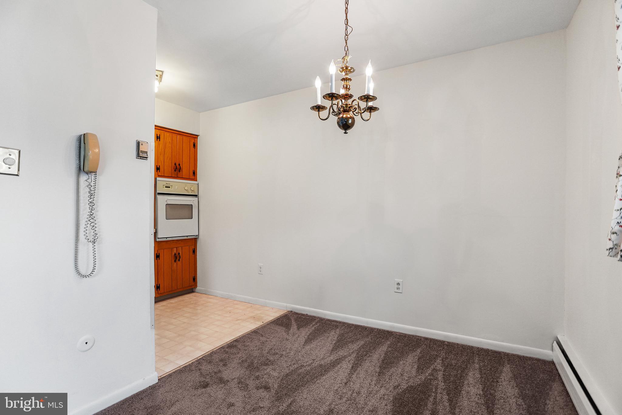 1 Lawrence Road, Unit G2B Broomall, PA 19008 - Photo 11 of 11 Dining area off kitchen