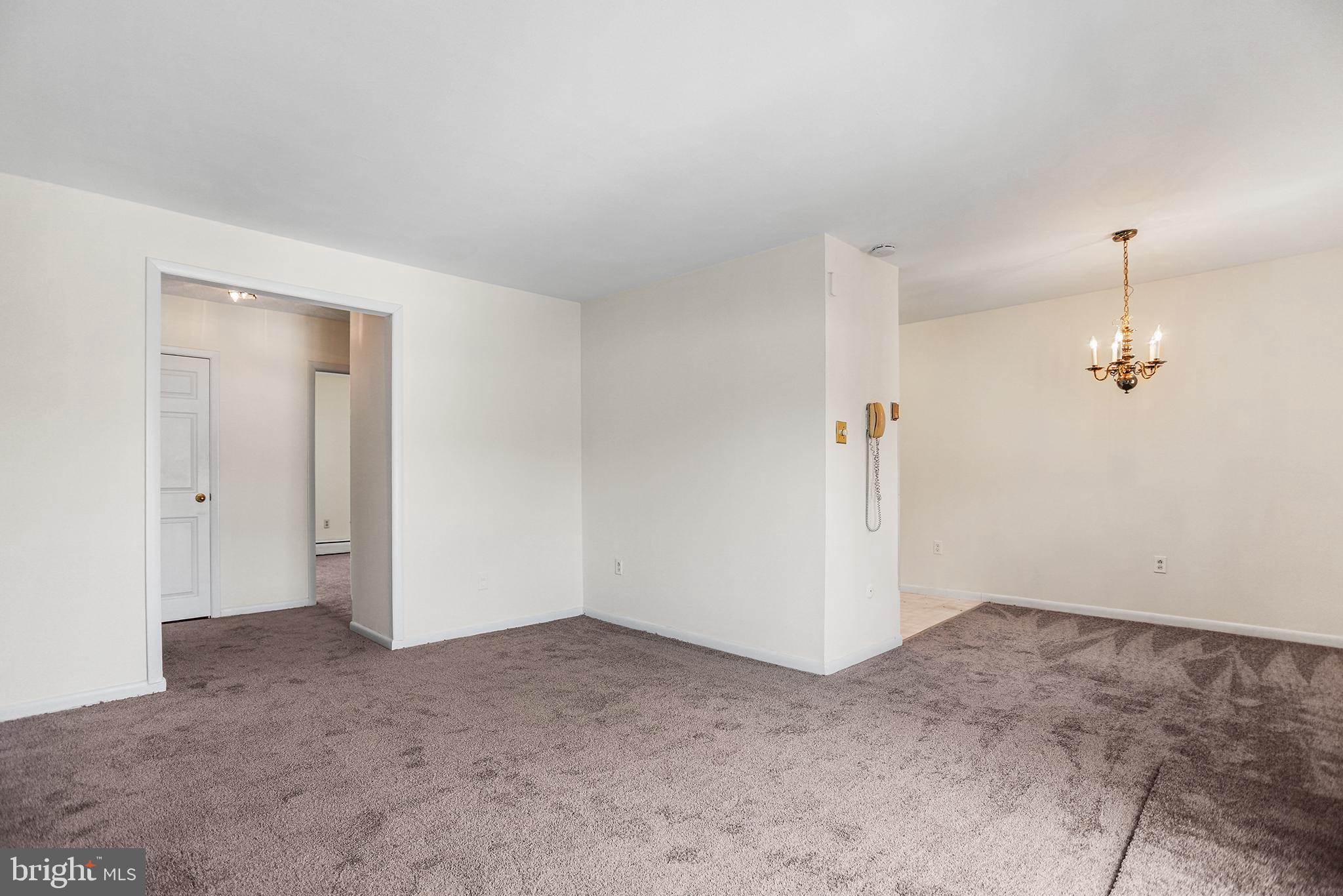 1 Lawrence Road, Unit G2B Broomall, PA 19008 - Photo 9 of 11 Living room