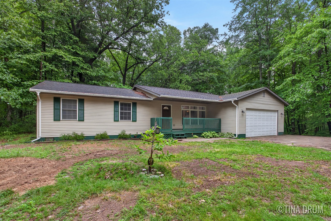 4306 Dalson Road Twin Lake, MI 49457 - Photo 2 of 24