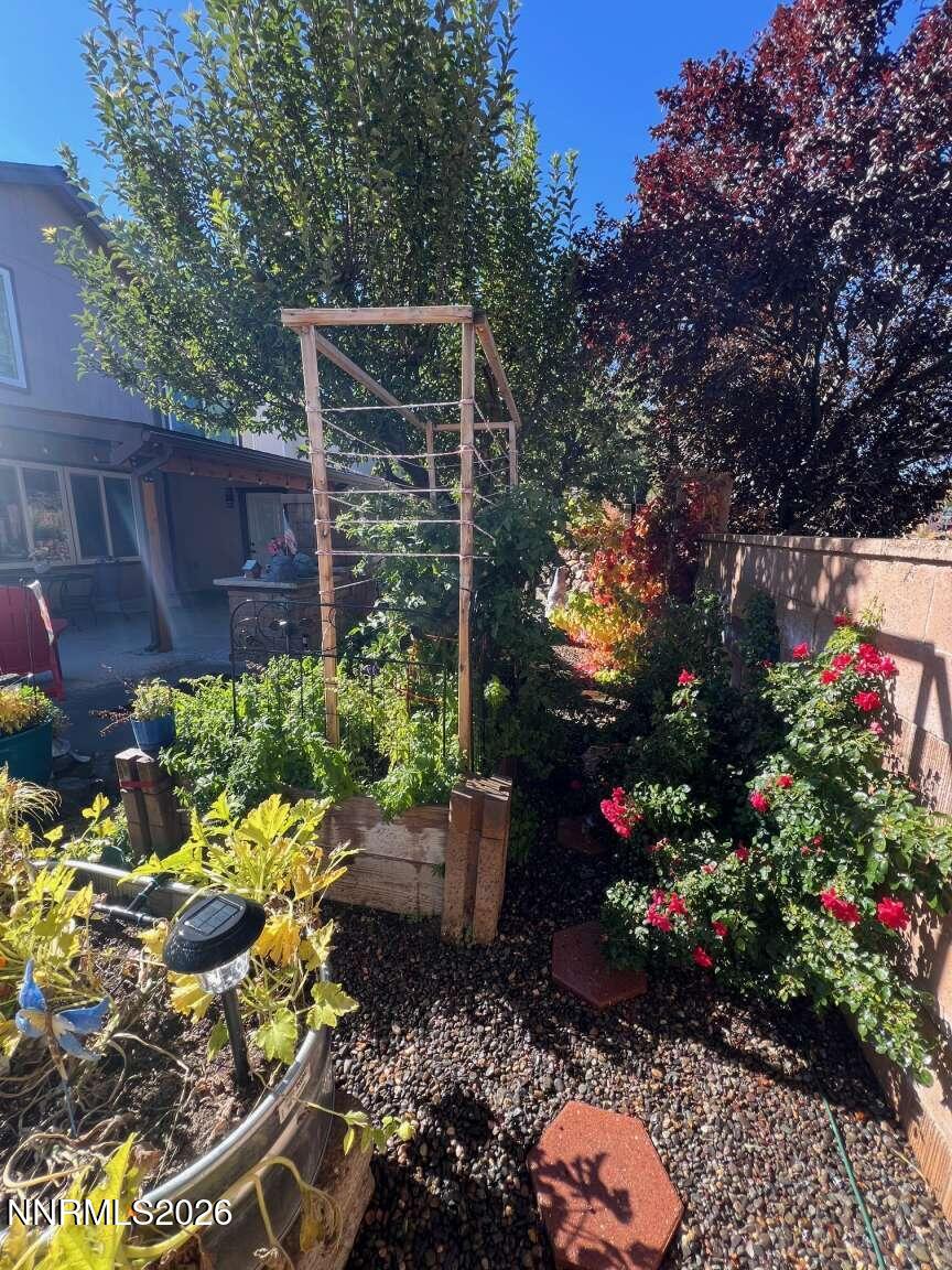 6607 Enchanted Valley Drive Reno, NV 89523 - Photo 27 of 29 Beam.27