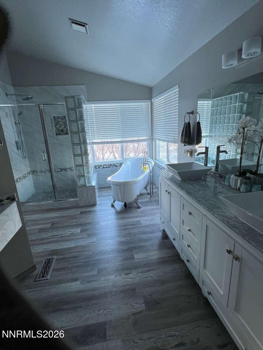 6607 Enchanted Valley Drive Reno, NV 89523 - Photo 10 of 29 Beam.10