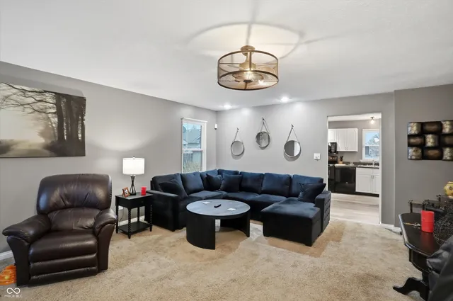 $260,000 | 122 Winfield Park Court, Greenfield, IN 46140